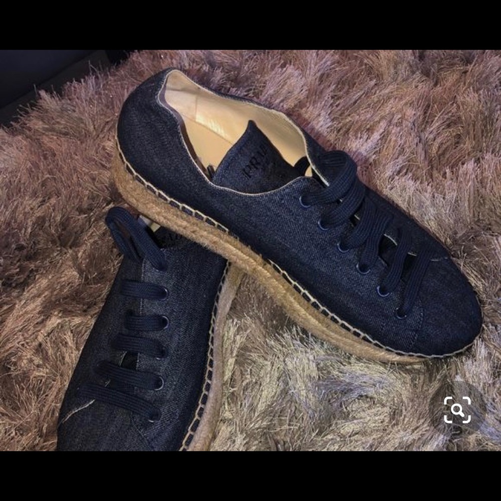 Prada Logo Espadrille shoes size 9 (Like new)!